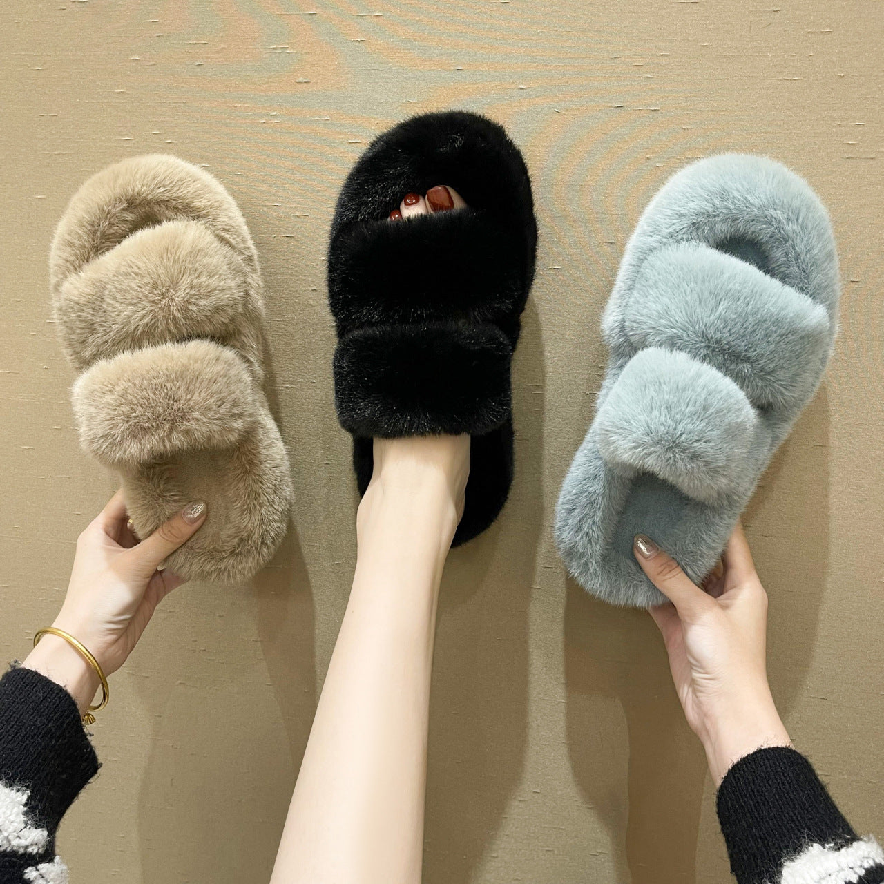 Fuzzy Slippers for Women – Cozy Fluffy House Shoes