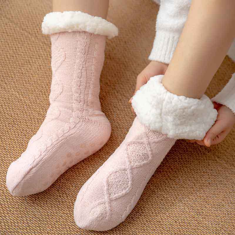 Non-Slip Home Socks for Pregnant Women - Cozy Winter Leg Carpet Socks - ChicVix