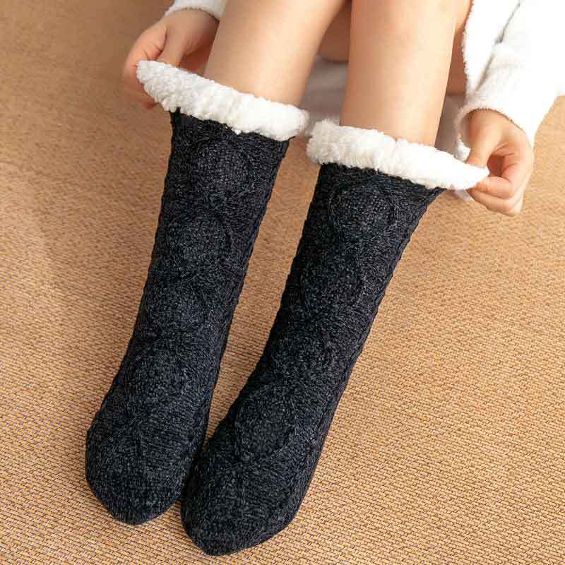 Non-Slip Home Socks for Pregnant Women - Cozy Winter Leg Carpet Socks - ChicVix